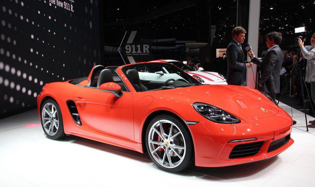 zhenevskiy-avtosalon-2016-porsche-911-r-i-718-boxster-s_1[1]