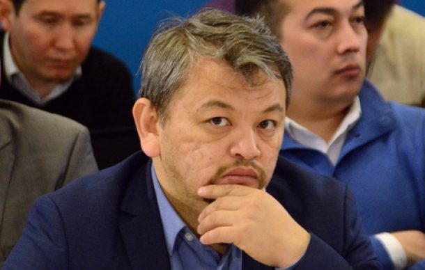 Асылбек Избаиров