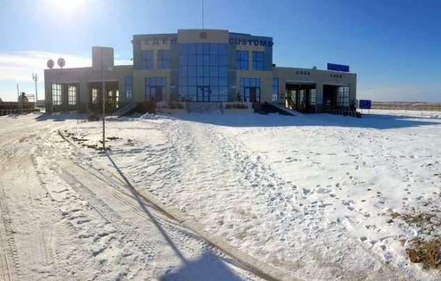 Таможенный пост "Темир-баба" на казахстанско-туркменской границе