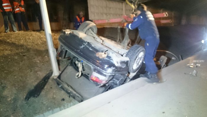 mitsubishi угодил в арык в Алматы
