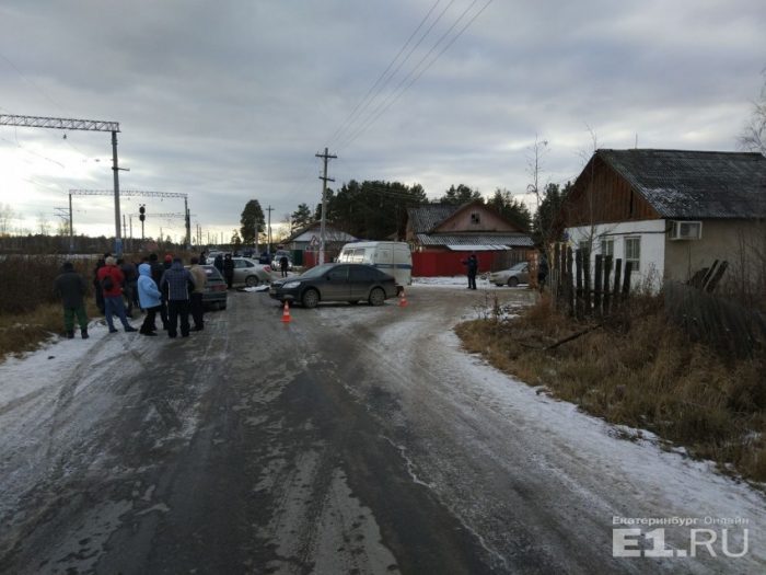 психопат убил двух женщин и бросился на автомобиль