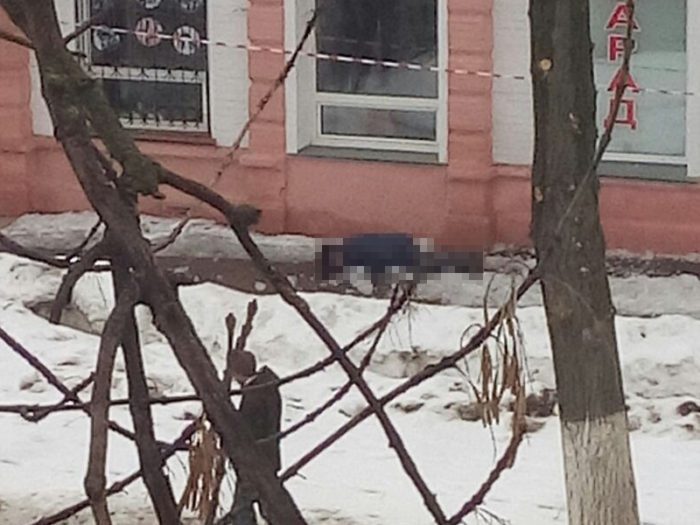 глыба льда убила мужчину