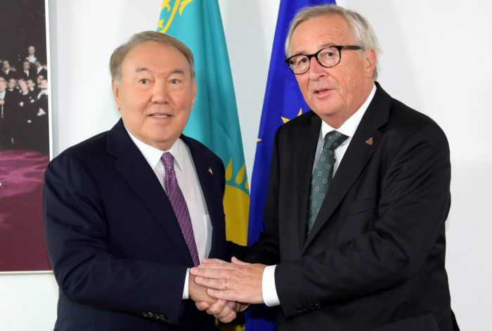назарбаев юнкер