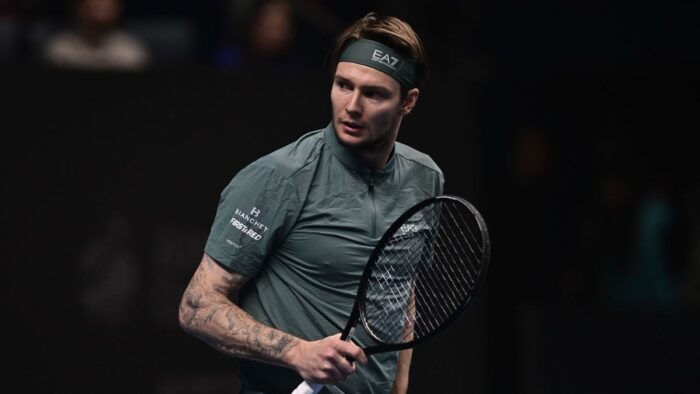 Бублик в трёх сетах одолел Хачанова и вышел в полуфинал Almaty Open
