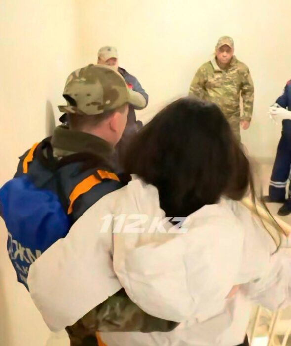 В Астане при пожаре в 18-этажном ЖК спасли четырёх человек, включая двоих детей