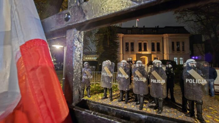 Вице-председатель Конституционного трибунала Польши заявил о госперевороте