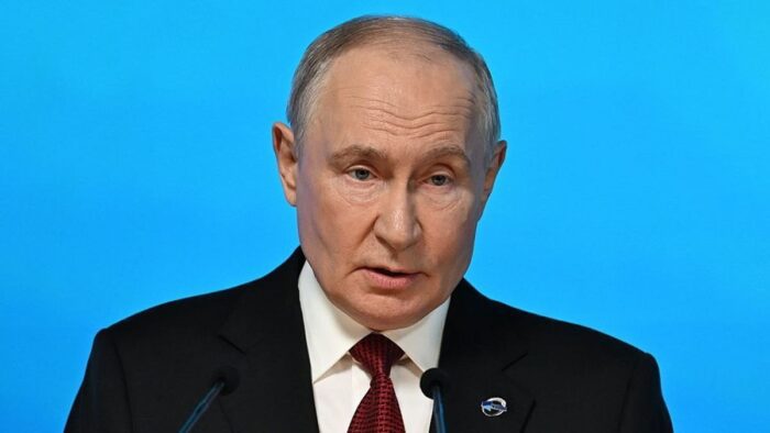 Путин: Россия готова к трёхсторонним переговорам по Украине