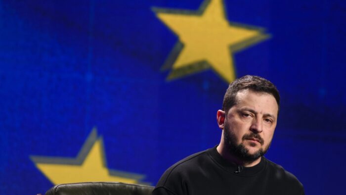 Зеленский допустил заморозку линии фронта как первый шаг к миру