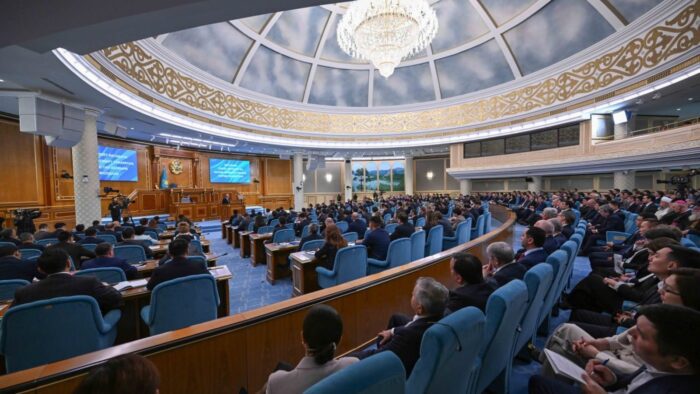 Токаев призвал внедрять социальные реформы сначала в пилотном режиме