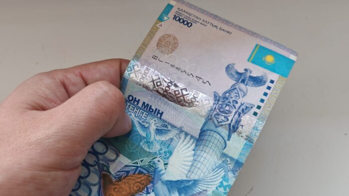 Минтруда: штрафовать сотрудников за опоздания работодатель не вправе