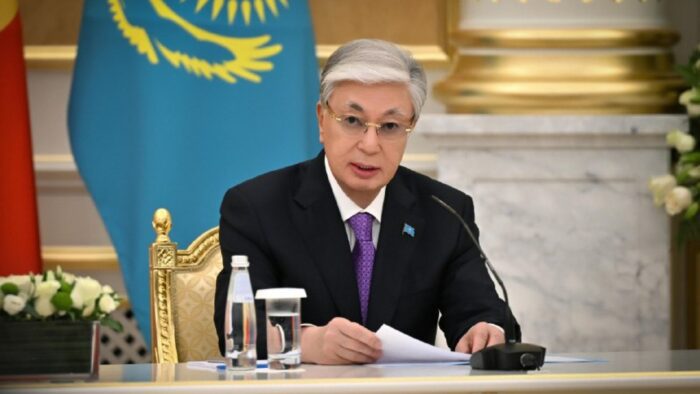 Токаев выразил соболезнования премьер-министру Пакистана из-за трагедии в Пешаваре