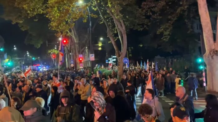 В Грузии стартовала новая волна протестов: первая акция прошла в выходные