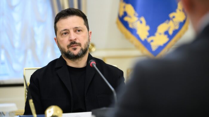 Зеленский ответил на вопрос об отставке и выборах в Украине