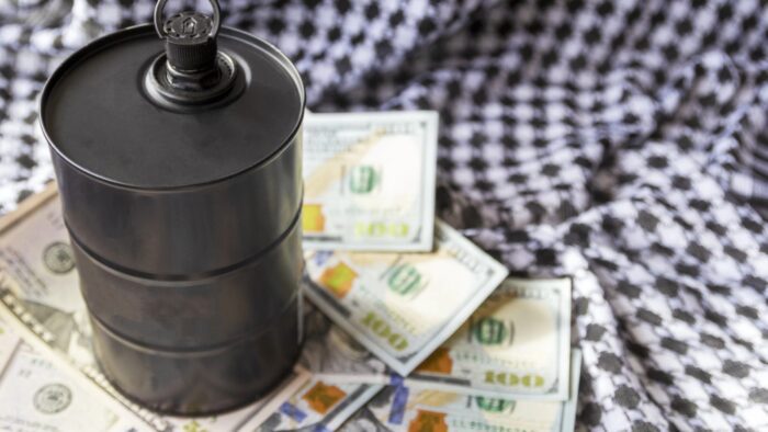 Нефть Brent подорожала до 114,32 доллара на фоне обострения на Ближнем Востоке
