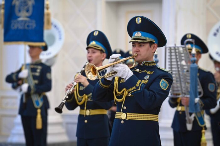 Токаев встретил премьер-министра Камбоджи Хуна Манета в Астане